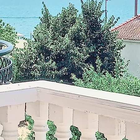 Karvali Eleni Apartment *